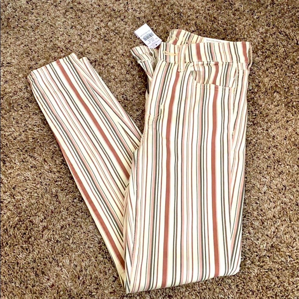 American Eagle Hi-Rise Jegging